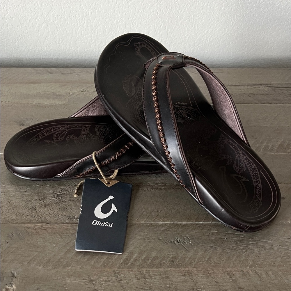 OluKai Men's Dark Brown Flip-Flops